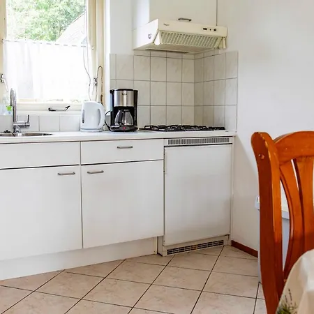 Recreatiepark De Wielen Semesterbostad *
