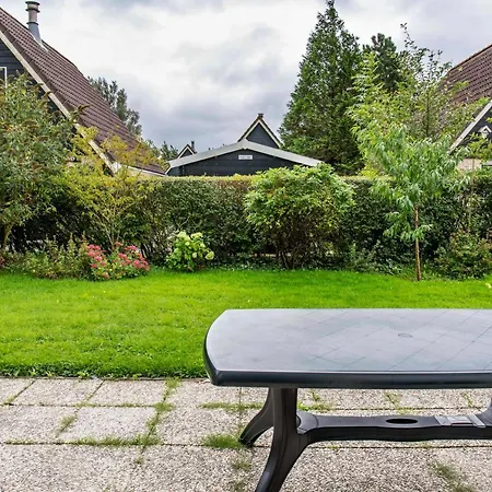 Recreatiepark De Wielen Semesterbostad Sint Maarten